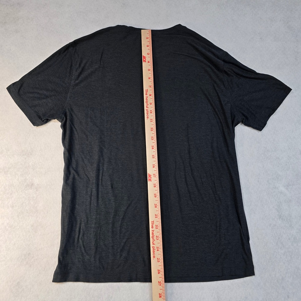 Vuori Strato Tech Tee Mens Medium Charcoal Heather Short Sleeve Shirt V126 - Picture 5 of 7